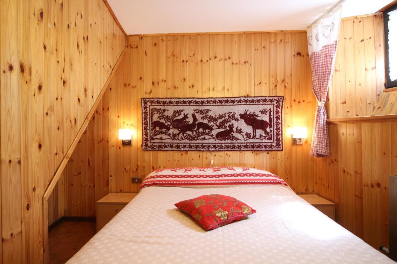 Lo Stambecco Holiday Apartment - Affitti Brevi Italia Brusson Εξωτερικό φωτογραφία